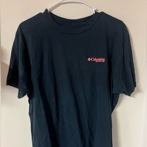 Columbia Sportswear Men's Navy T-shirt